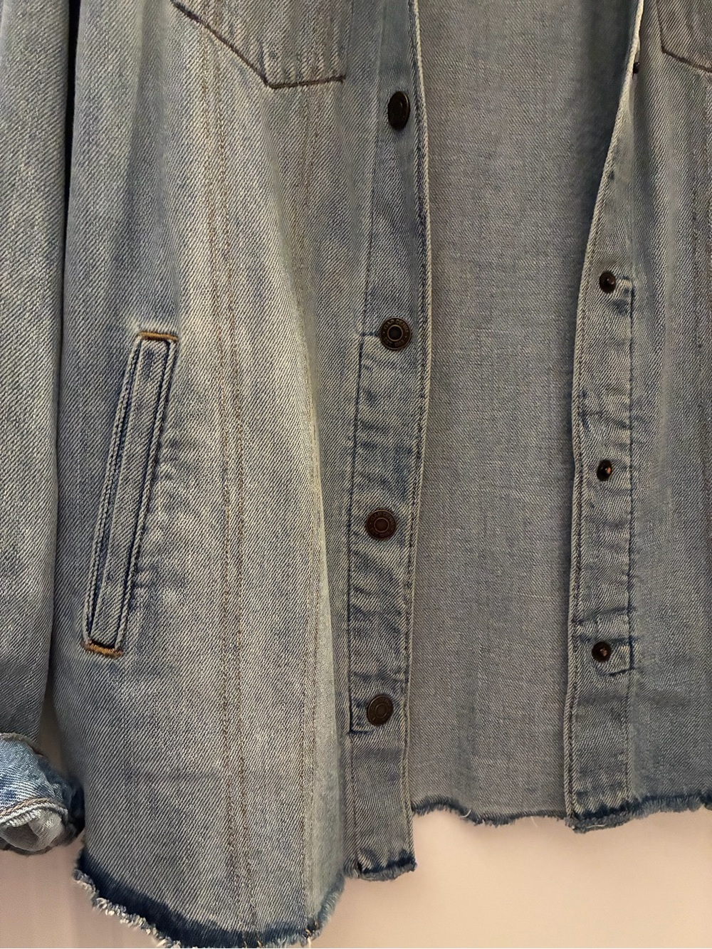 GAP Light Blue Denim Jacket - Picture 4 of 5